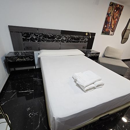 Apartamentos Benidorm Black Kültér fotó